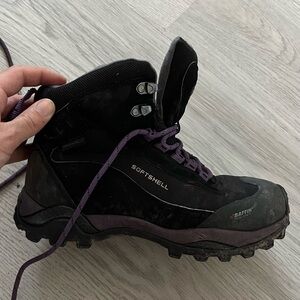Baffin hiking boots for summer and winter